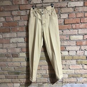 vintage pastel yellow Zena Denim mom jeans size 8 (28” waist)